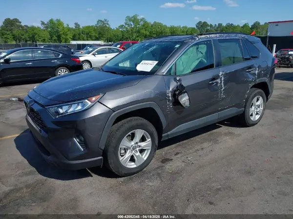 2T3W1RFV7KW003930 2019 TOYOTA RAV 4 - Image 2
