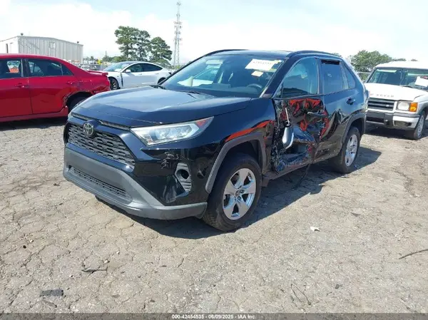 2T3W1RFV7KW021151 2019 TOYOTA RAV 4 - Image 2