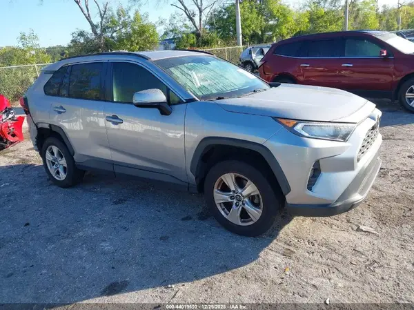2T3W1RFV7MC094587 2021 TOYOTA RAV 4 - Image 1