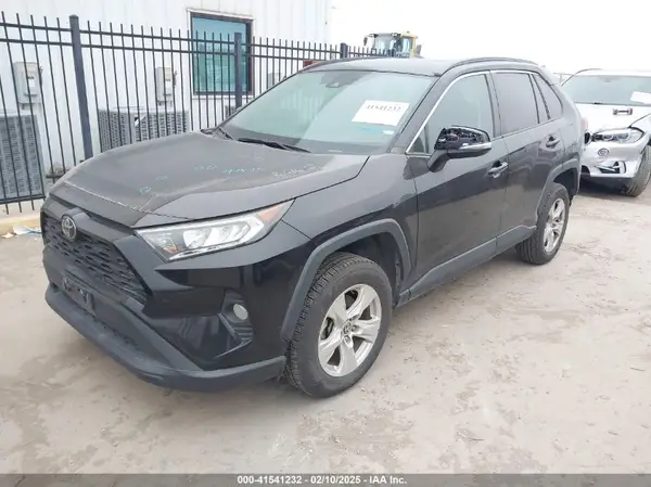 2T3W1RFV7MC120847 2021 TOYOTA RAV 4 - Image 2