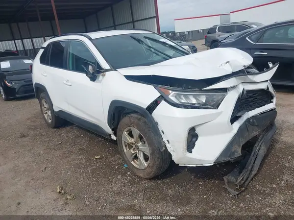 2T3W1RFV7MC124364 2021 TOYOTA RAV 4 - Image 1