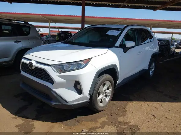 2T3W1RFV7MW158786 2021 TOYOTA RAV 4 - Image 2