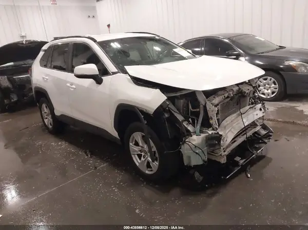 2T3W1RFV7MW160697 2021 TOYOTA RAV 4 - Image 1