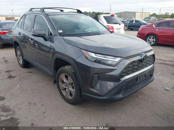 2T3W1RFV7NC206435 2022 TOYOTA RAV 4 - Image 1