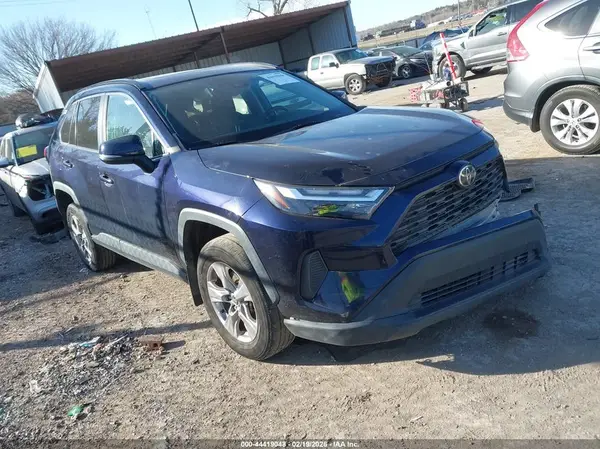 2T3W1RFV7NW215330 2022 TOYOTA RAV 4 - Image 1