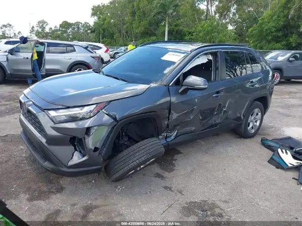 2T3W1RFV7PC214277 2023 TOYOTA RAV 4 - Image 2