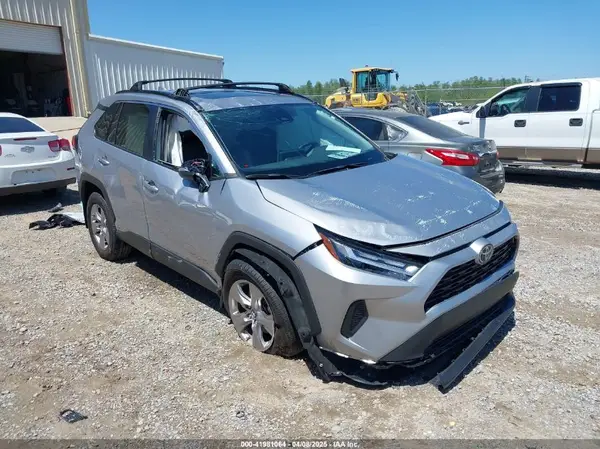 2T3W1RFV7PC214490 2023 TOYOTA RAV 4 - Image 1
