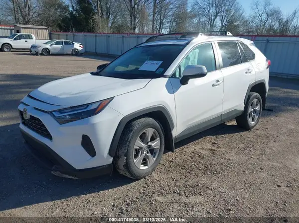 2T3W1RFV7PC215820 2023 TOYOTA RAV 4 - Image 2
