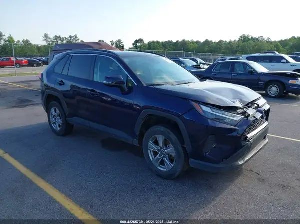 2T3W1RFV7PW271657 2023 TOYOTA RAV 4 - Image 1