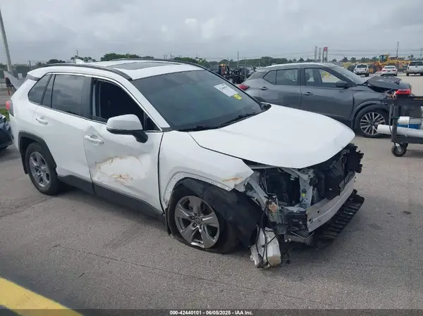 2T3W1RFV7RC266656 2024 TOYOTA RAV 4 - Image 1