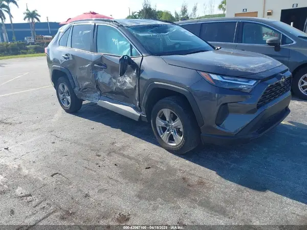 2T3W1RFV7RW324022 2024 TOYOTA RAV 4 - Image 1