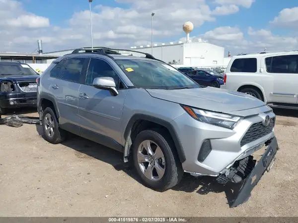2T3W1RFV7RW327907 2024 TOYOTA RAV 4 - Image 1