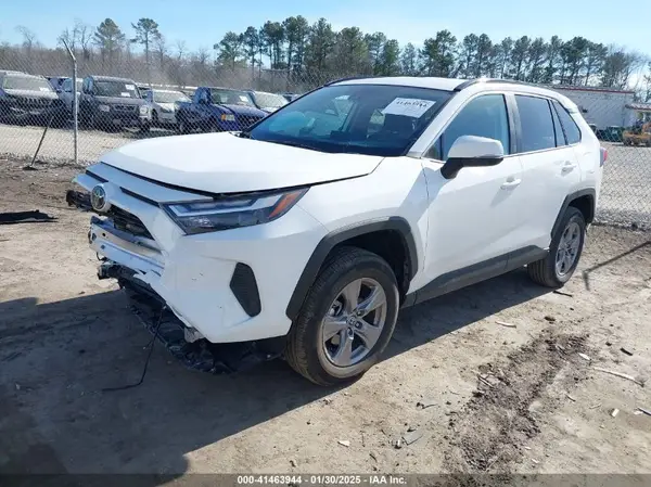 2T3W1RFV7RW333240 2024 TOYOTA RAV 4 - Image 2
