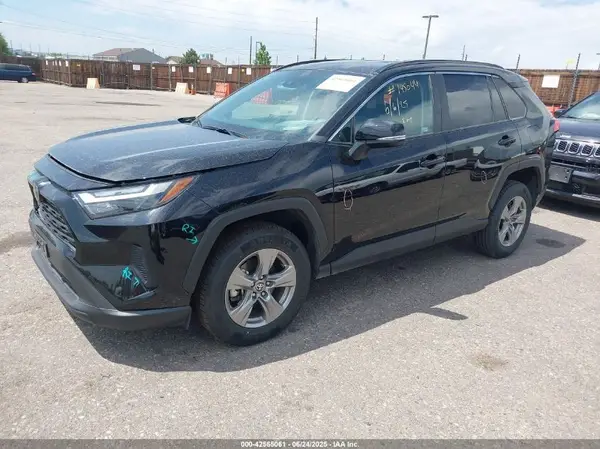 2T3W1RFV7RW339927 2024 TOYOTA RAV 4 - Image 2