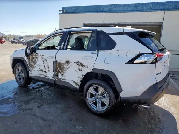 2T3W1RFV7RW340009 2024 TOYOTA RAV 4 - Image 2