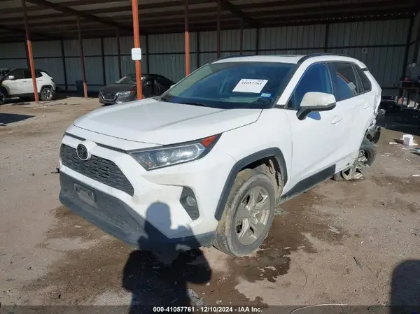 2T3W1RFV8KC021158 2019 TOYOTA RAV 4 - Image 2