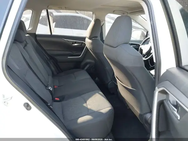 2T3W1RFV8LC045154 2020 TOYOTA RAV 4 - Image 8