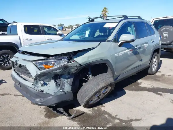 2T3W1RFV8LW078850 2020 TOYOTA RAV 4 - Image 2