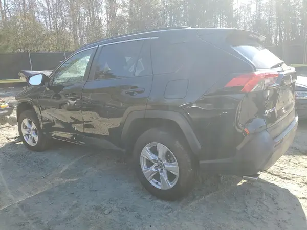 2T3W1RFV8MC132618 2021 TOYOTA RAV 4 - Image 2
