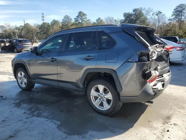 2T3W1RFV8MC139424 2021 TOYOTA RAV 4 - Image 2