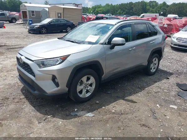 2T3W1RFV8MC139665 2021 TOYOTA RAV 4 - Image 2