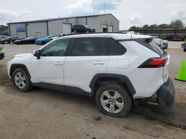 2T3W1RFV8MC147894 2021 TOYOTA RAV 4 - Image 2