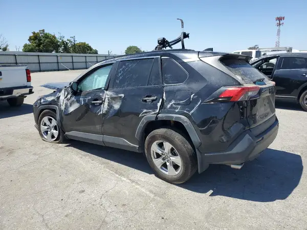 2T3W1RFV8MC156854 2021 TOYOTA RAV 4 - Image 2