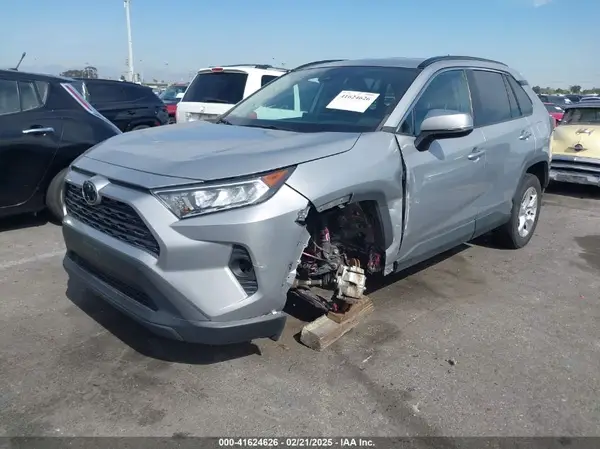 2T3W1RFV8MW116417 2021 TOYOTA RAV 4 - Image 2
