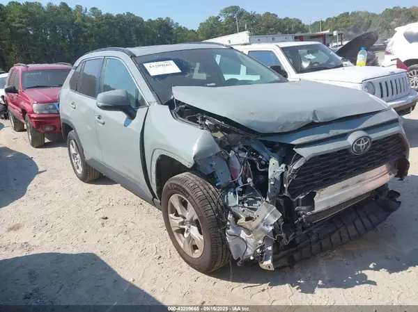 2T3W1RFV8MW122279 2021 TOYOTA RAV 4 - Image 1