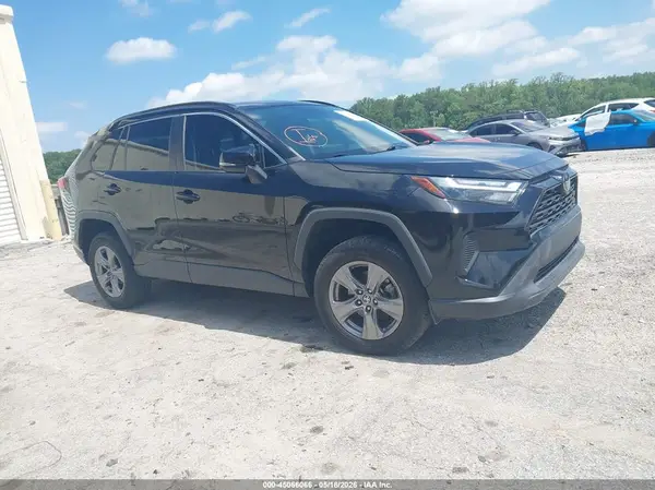 2T3W1RFV8NC178130 2022 TOYOTA RAV 4 - Image 1