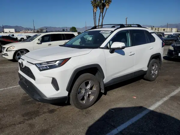 2T3W1RFV8NC204323 2022 TOYOTA RAV 4 - Image 1