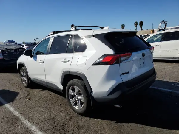 2T3W1RFV8NC204323 2022 TOYOTA RAV 4 - Image 2