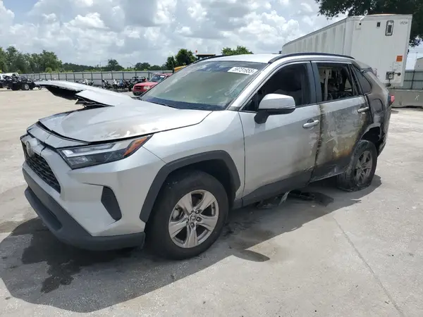 2T3W1RFV8NW190812 2022 TOYOTA RAV 4 - Image 1