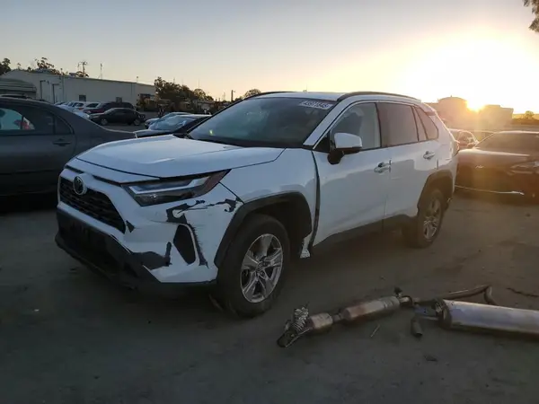 2T3W1RFV8PC238118 2023 TOYOTA RAV 4 - Image 1