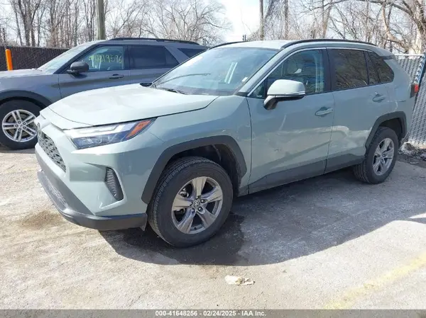 2T3W1RFV8PW265267 2023 TOYOTA RAV 4 - Image 2