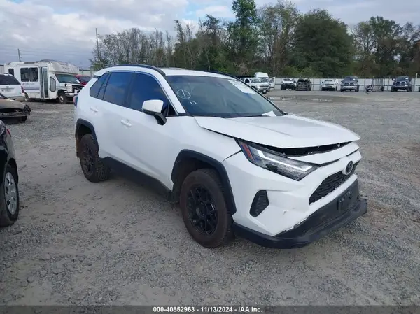 2T3W1RFV8RW340682 2024 TOYOTA RAV 4 - Image 1