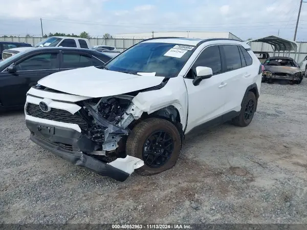 2T3W1RFV8RW340682 2024 TOYOTA RAV 4 - Image 2