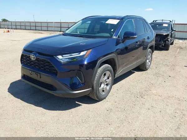 2T3W1RFV8SW393520 2025 TOYOTA RAV 4 - Image 2