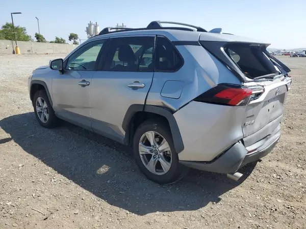 2T3W1RFV9KW017697 2019 TOYOTA RAV 4 - Image 2