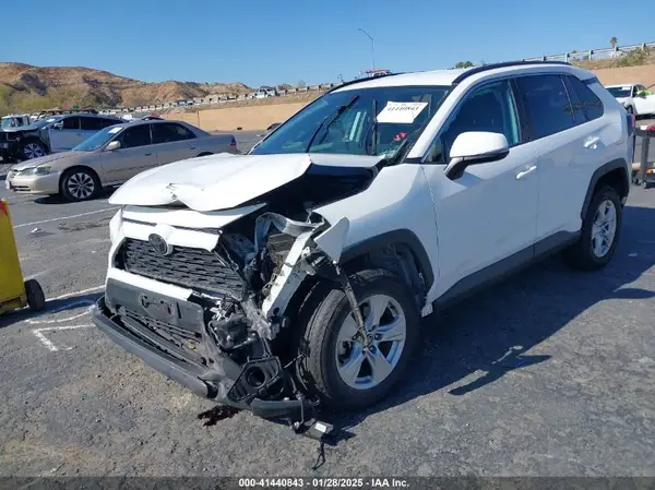 2T3W1RFV9LC060794 2020 TOYOTA RAV 4 - Image 2