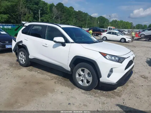 2T3W1RFV9MW114868 2021 TOYOTA RAV 4 - Image 1