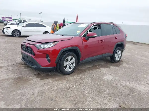 2T3W1RFV9MW132593 2021 TOYOTA RAV 4 - Image 2