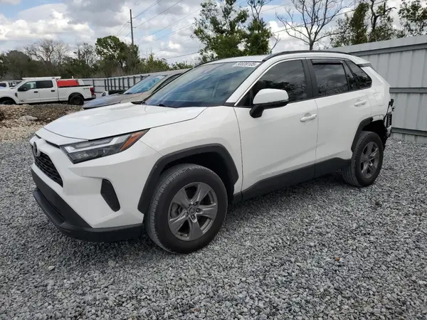 2T3W1RFV9NC175110 2022 TOYOTA RAV 4 - Image 1