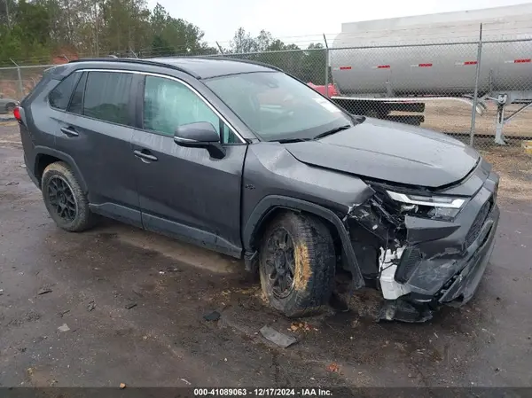 2T3W1RFV9NC182557 2022 TOYOTA RAV 4 - Image 1