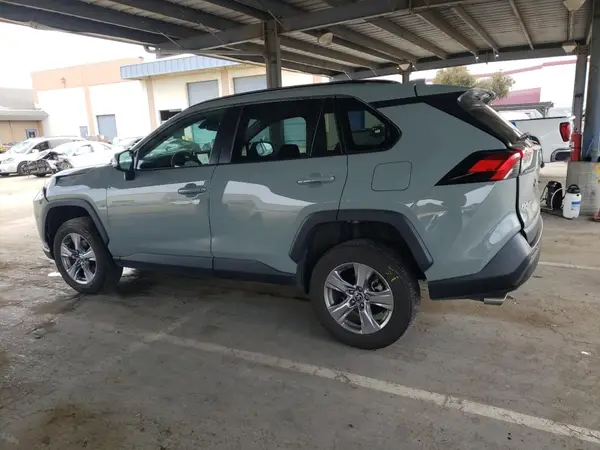2T3W1RFV9NW188292 2022 TOYOTA RAV 4 - Image 2