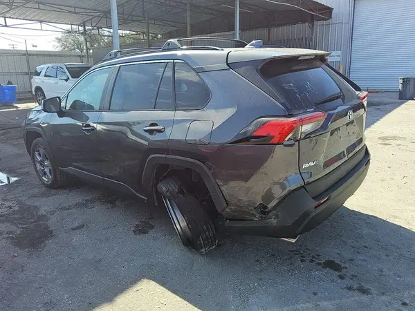 2T3W1RFV9PC225894 2023 TOYOTA RAV 4 - Image 2