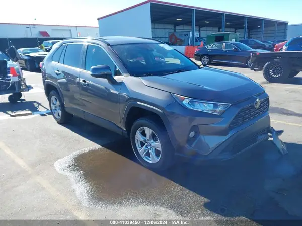 2T3W1RFVXKW002884 2019 TOYOTA RAV 4 - Image 1