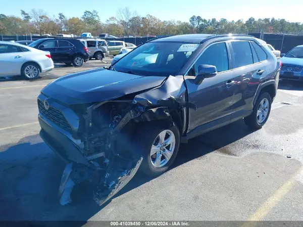2T3W1RFVXKW002884 2019 TOYOTA RAV 4 - Image 2
