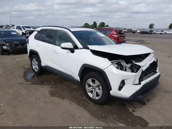 2T3W1RFVXKW010810 2019 TOYOTA RAV 4 - Image 1