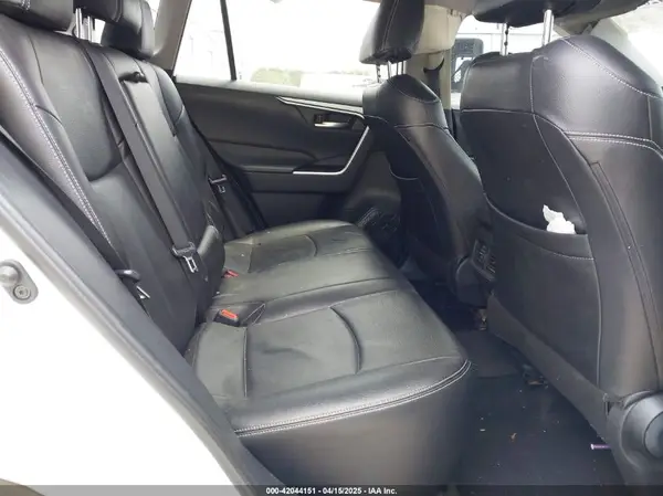 2T3W1RFVXKW033696 2019 TOYOTA RAV 4 - Image 8
